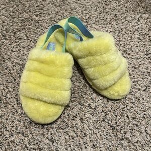 UGG SLIPPERS KIDS